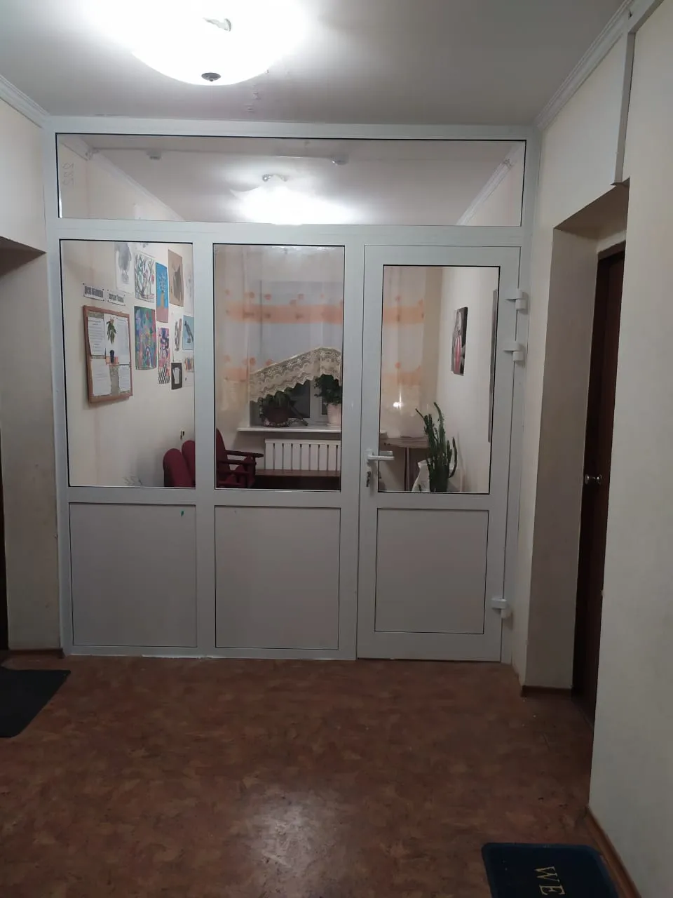 Как проходит замена старых деревянных окон на ПВХ и сколько времени квартира остается без окон 2