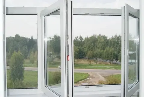 распашные окна для балкона VEKA