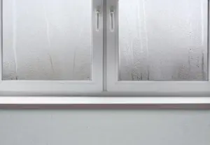 Что делать, если окно запотело?